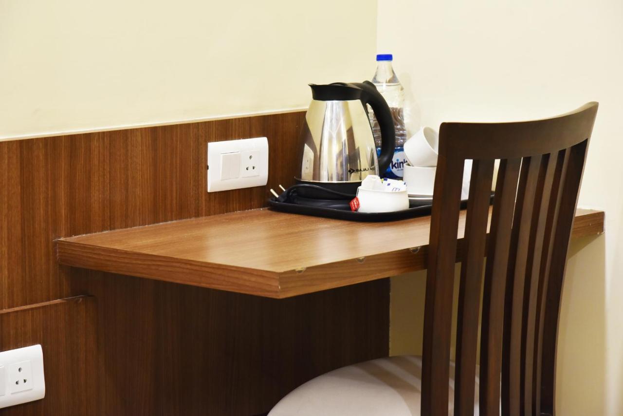 Hotel Amritsar International 2 Min Walk From Amritsar Bus Stand المظهر الخارجي الصورة