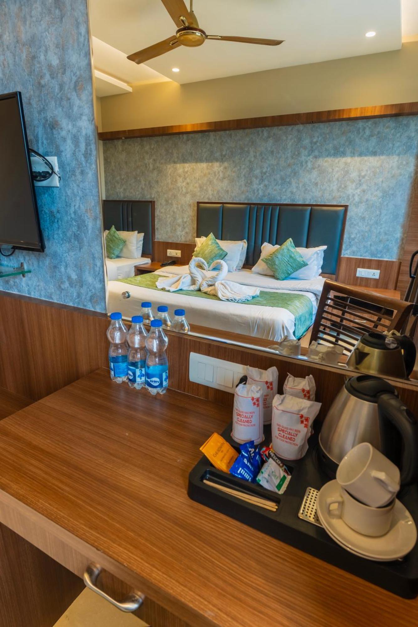 Hotel Amritsar International 2 Min Walk From Amritsar Bus Stand المظهر الخارجي الصورة